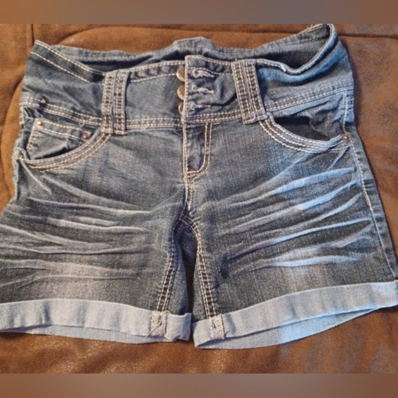 NO BOUNDARIES, SIZE 9 , WIDE WAIST BAND. WOMENS. - Picture 2 of 10